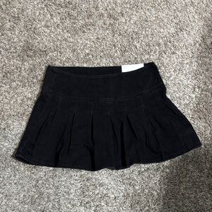 American Eagle Outfitters Black Pleated Mini Skirt